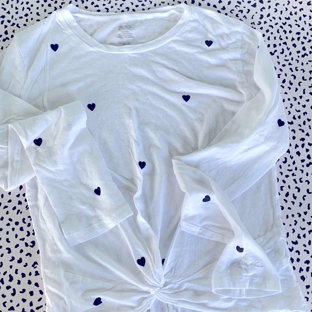 VS Pink White Black Heart Long Sleeve Knot Crop T